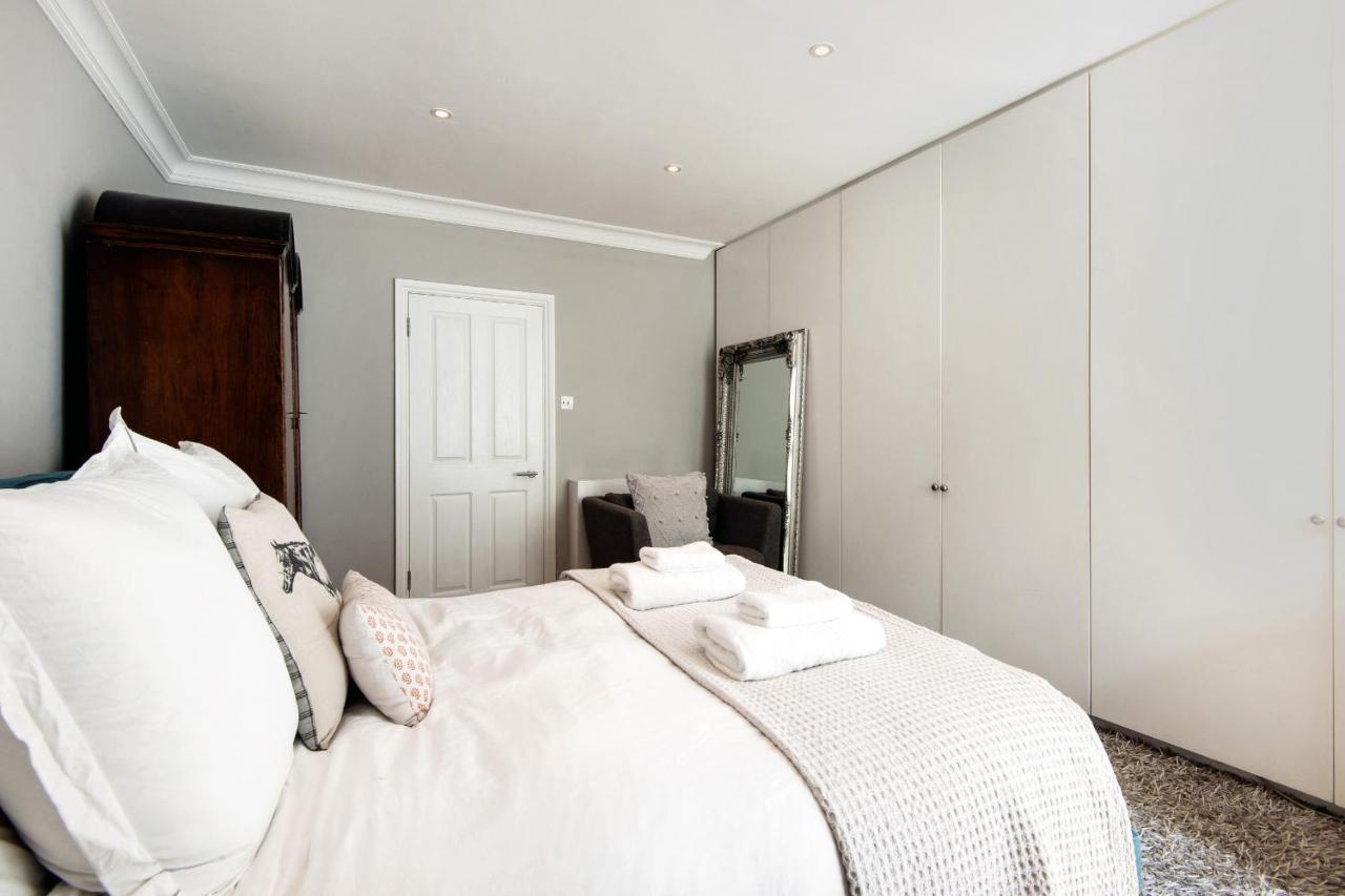 Modern Kensington Home Near Kensington Palace London Exterior photo